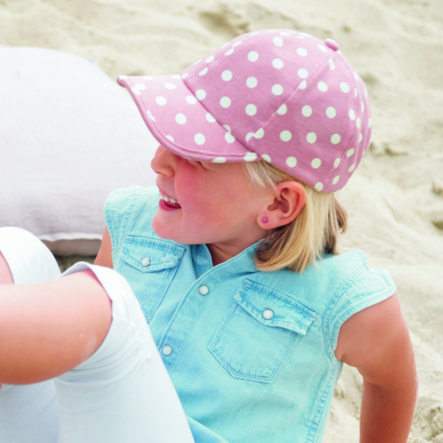 Sterntaler baseballka dívčí UV 15 růžová puntíky 1422002