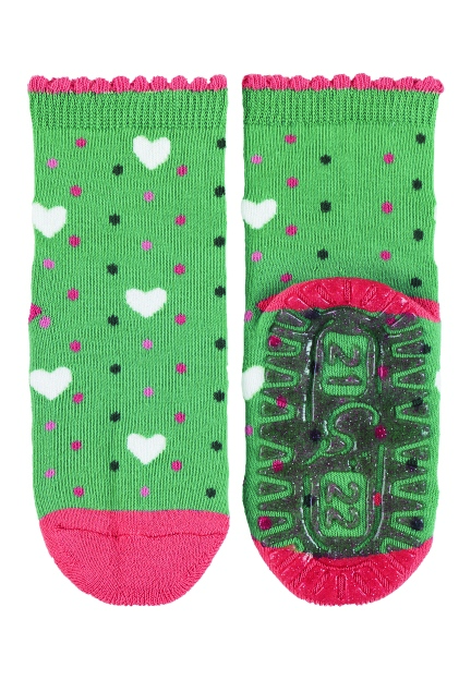 Sterntaler ponožky ABS protiskluzové chodidlo AIR zelené srdíčka 8132106